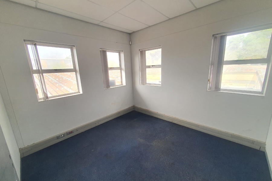 To Let commercial Property for Rent in Walmer Eastern Cape